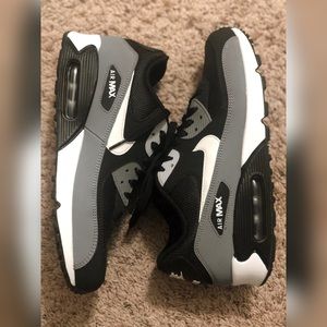 🔥NIKE AIR MAX 90 🔥
